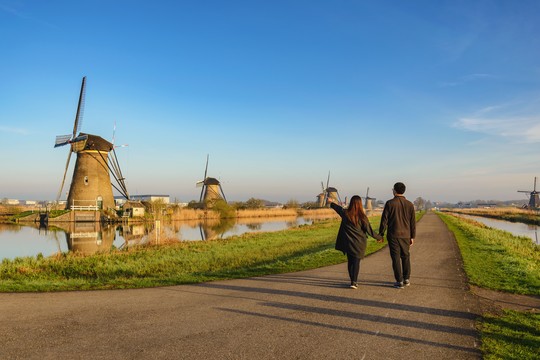 Walking around Delft